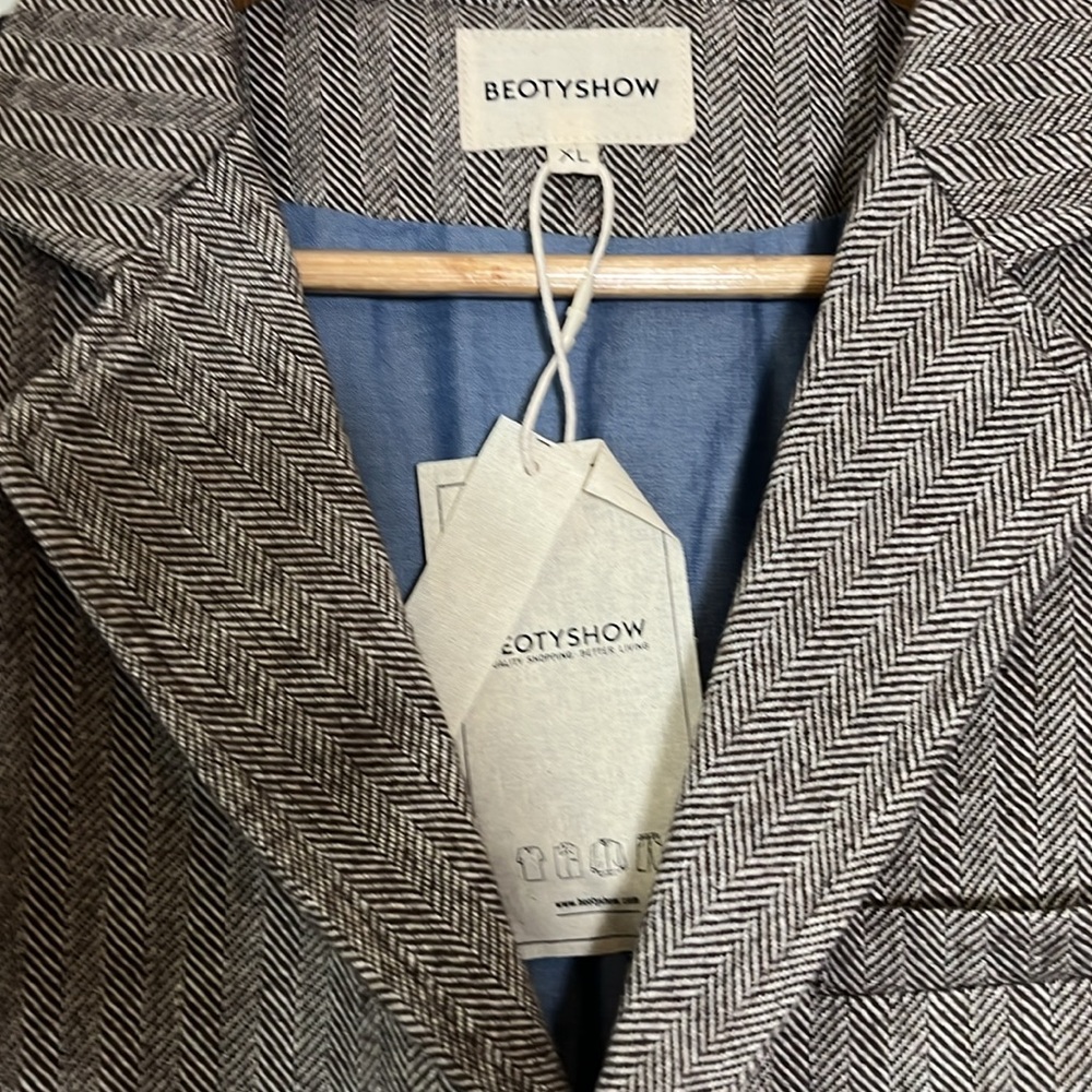 BEOTYSHOW Wool Blend Herringbone Vest Size XL NWT! - Picture 2 of 3